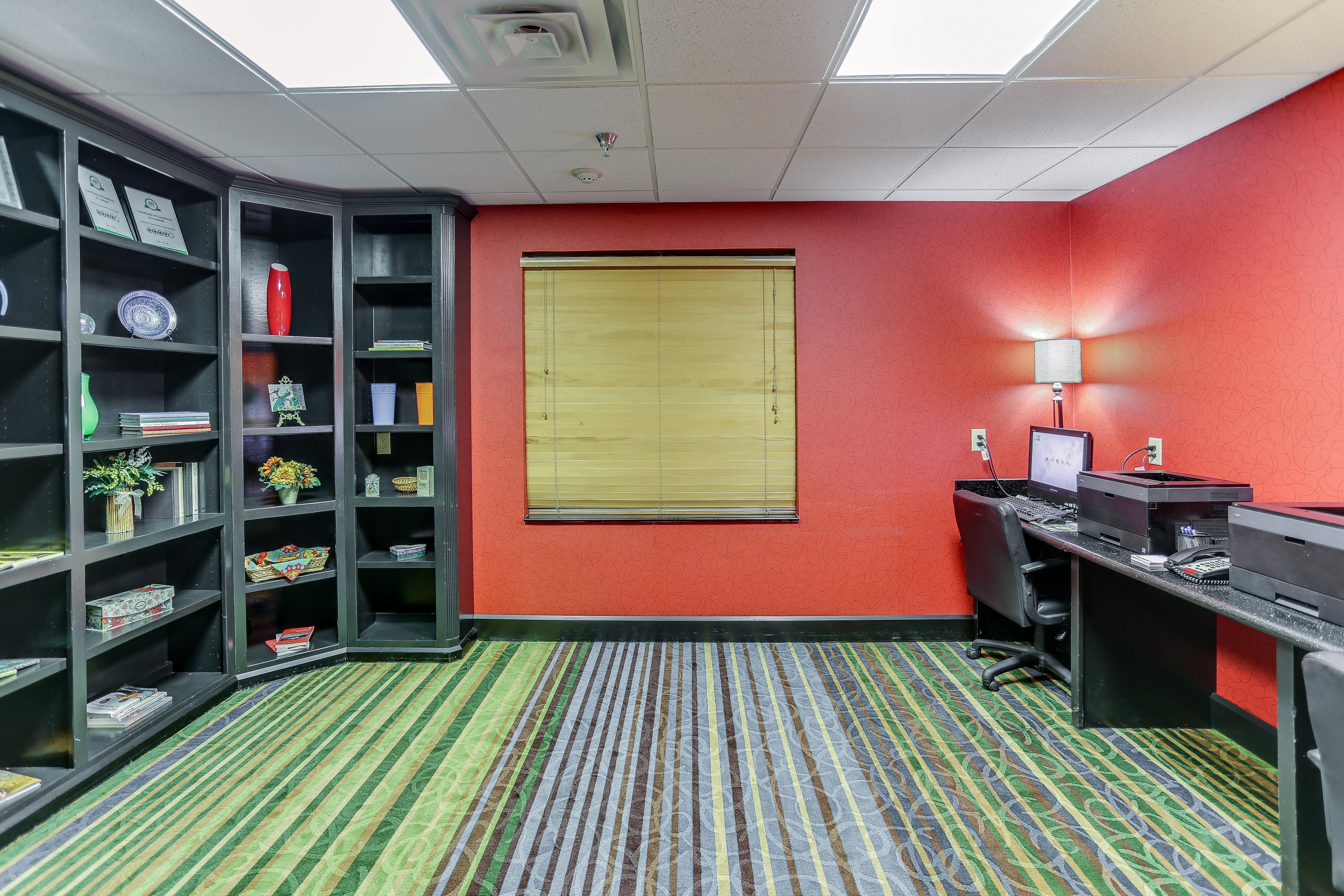 Holiday Inn Express Hotel & Suites Huntsville By Ihg Exterior foto